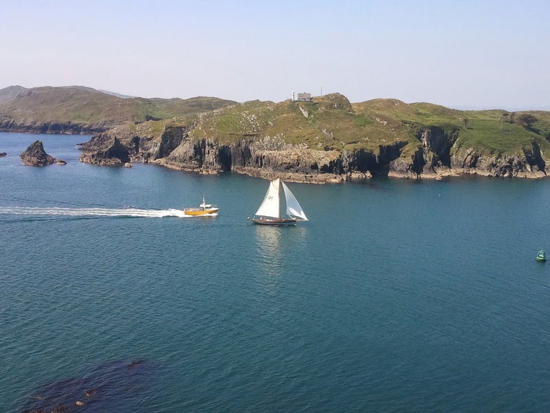 wave chieftain at harbour entrance